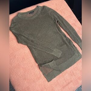 Banana Republic light sweater